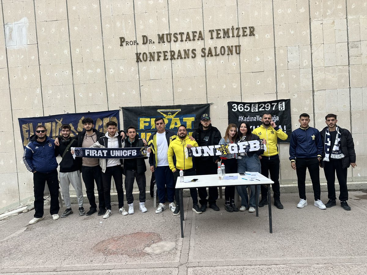 Kampüslerin sahibi UNİGFB Sığmadık stantlara kampüslere taştık              stant günlükleri..