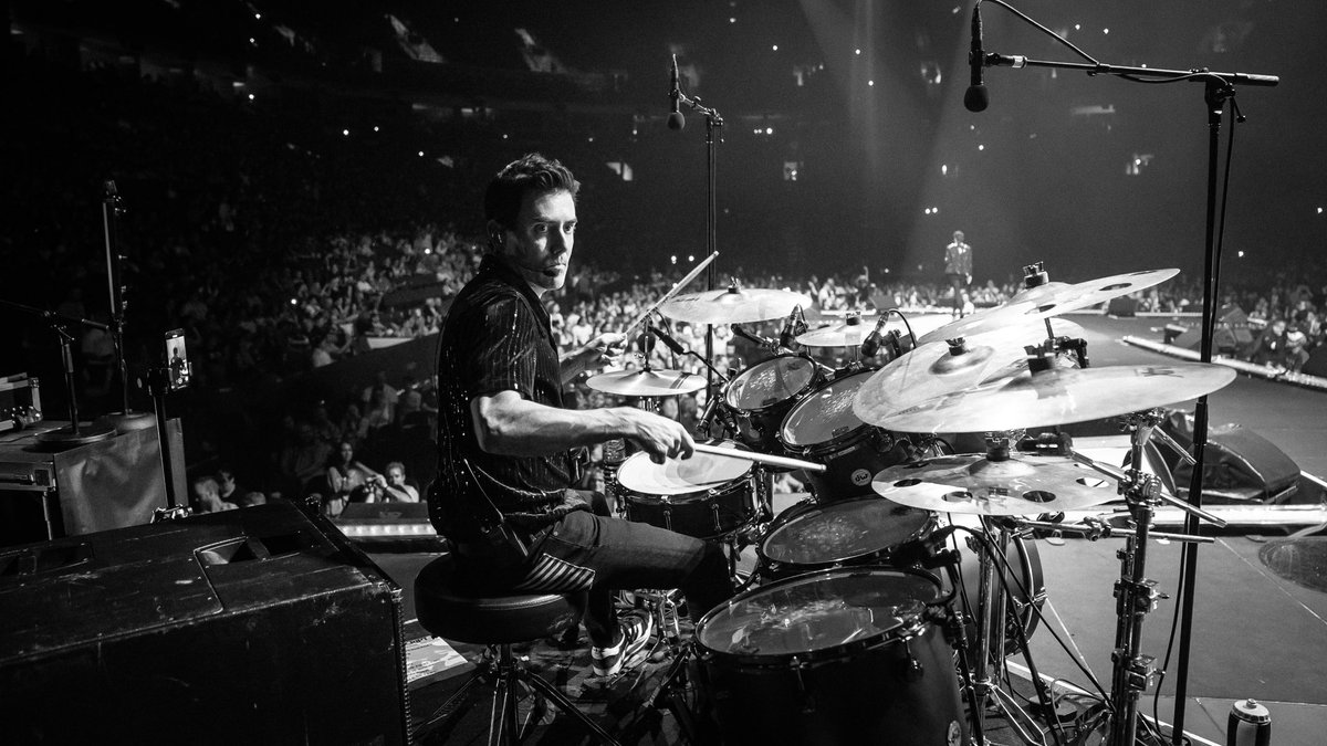 Our Arena Tour kicks off tonight in Belfast, a city close to my heart. My grandfather was from here, and my great-great-grandfather even worked on the Titanic. In a way, tonight feels like the start of our own journey across the world’s cities. I’m both excited and a bit nervous,