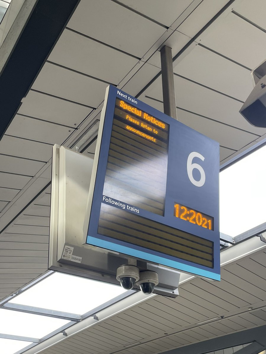 This obviously does not mean there are no trains running - just a complete absence of updates, visually, verbally or otherwise.
Passengers left to update one another via social media!
<a href="/Se_Railway/">Southeastern</a> <a href="/NetworkRailSE/">Network Rail Kent & Sussex</a>