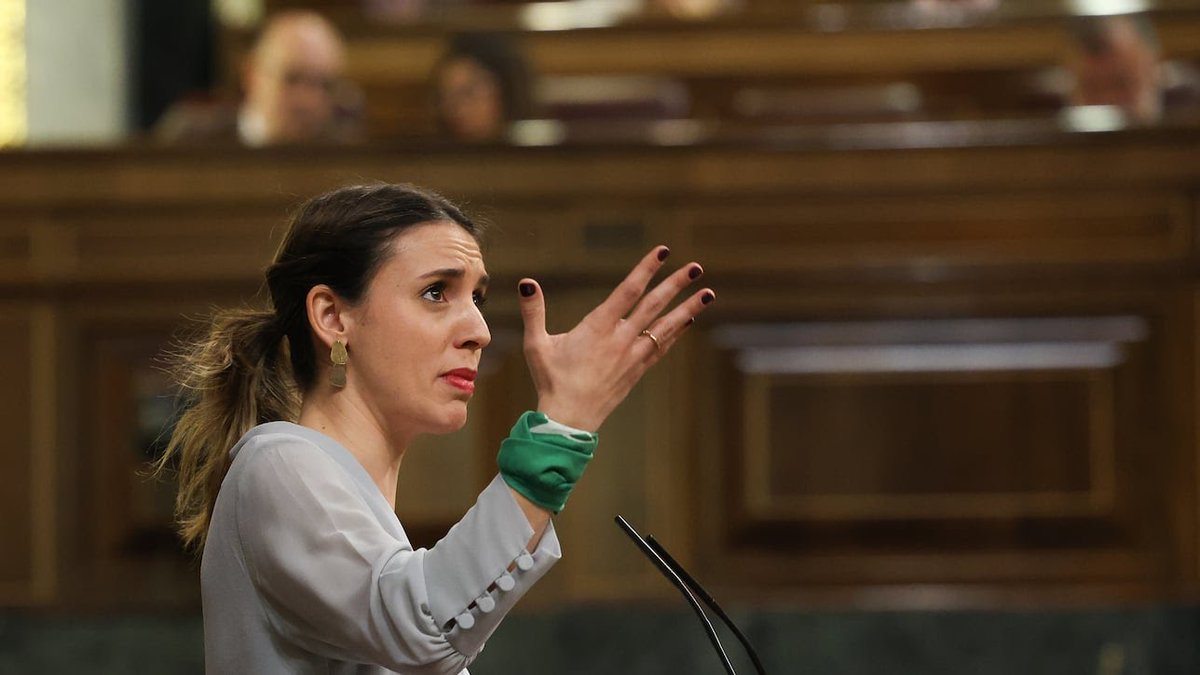 ¿Te parece interesante el libro de Irene Montero? 

🔄 SI
❤️ NO
