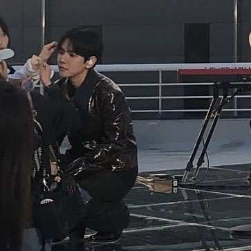 백현이 헤메 수정받는 자세 좀 봐....
최종붕괴🫠