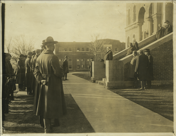 Luther College tweet media