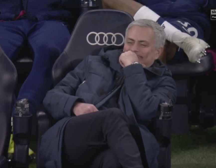 Moniu32's tweet image. Guess who's here? Moniuś :*!