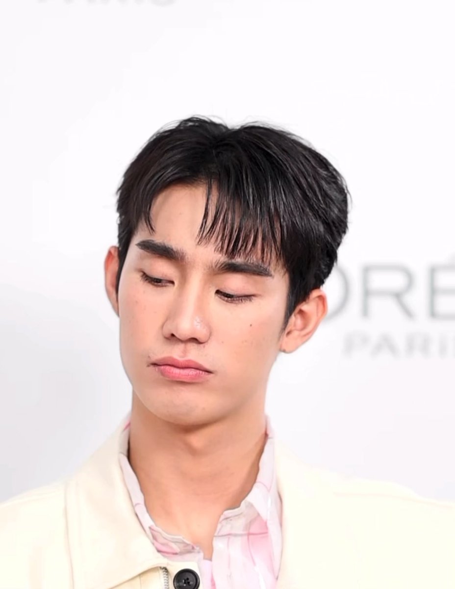 ppimnamepatt's tweet photo. ว่าด้วยเรื่องไลฟ์ด้วยกันครั้งก่อนแล้วเล่นเกมส์

🦊 : ไอบุ๊คชนะมั้งถ้าผมจำไม่ผิด เขาชอบเล่นเกมส์แบบนี้นะไอ่บุ๊คกี้ ~ 
: ชอบจัง ชอบที่เรียกบุ๊คกี้

บุ๊คกี้คับ @kasibook  เหมือนจะมีคนคิดถึงนะ 

FORCE X LOREALLIVE
#LOrealGlycolicxForce https://t.co/BKypwdZ7PT