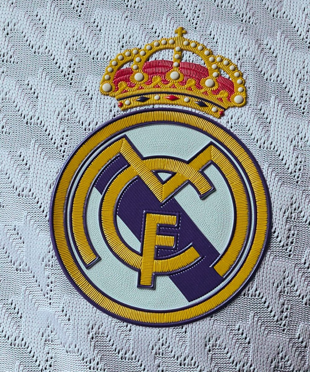 RMadrid_actu's tweet photo. 🚨| Le Real Madrid va désormais SE CONCENTRER sur les joueurs de La Fabrica — L'académie du club. @jpedrerol #RealMadrid ✅👀 https://t.co/nGO3YrLu4Q