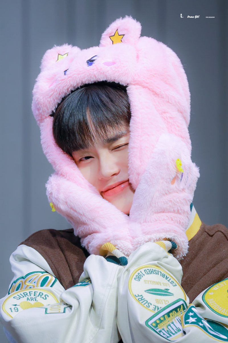 Daehwicom's tweet photo. 241109 내 천년돌임 건들면 죽여버림 #이대휘 #에이비식스 #AB6IX #DAEHWI https://t.co/iaflFMef4Y