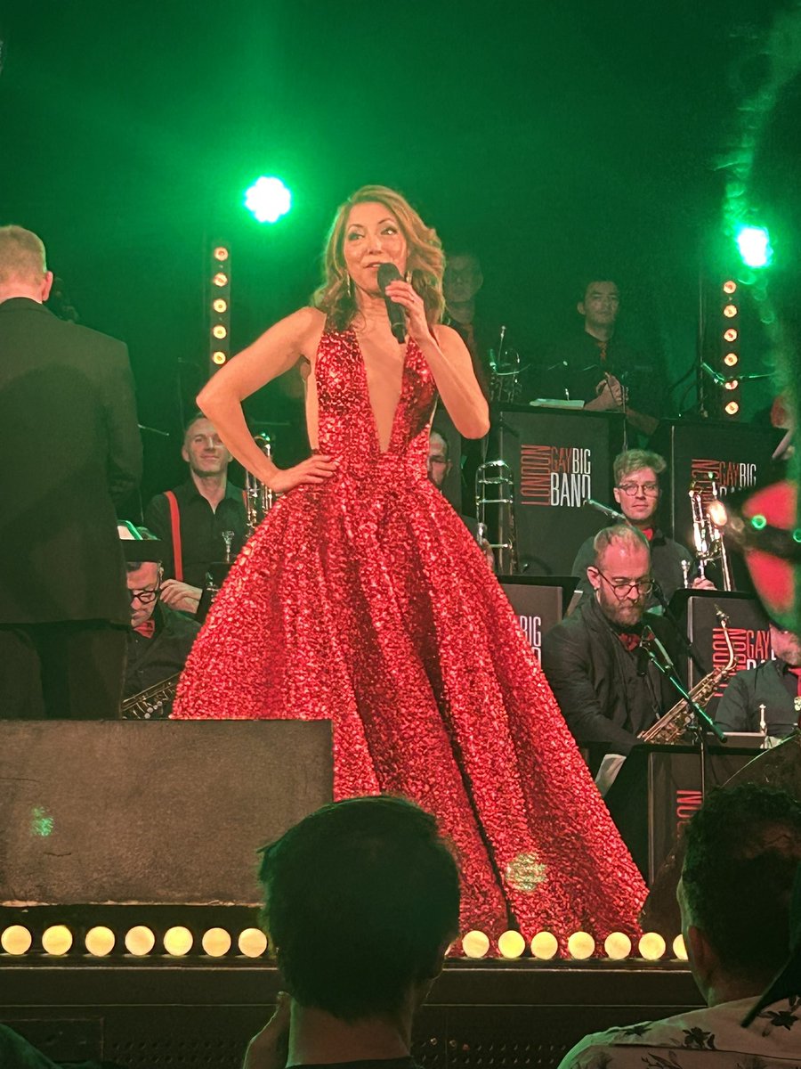 #HelloMyNameIs Chris 🇬🇧 💙 tweet media