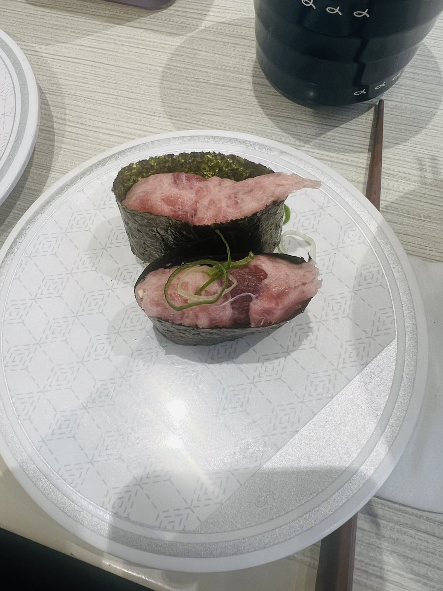 いや、、あの、、、
別にいいけどネギもう少し欲しいかな、、、