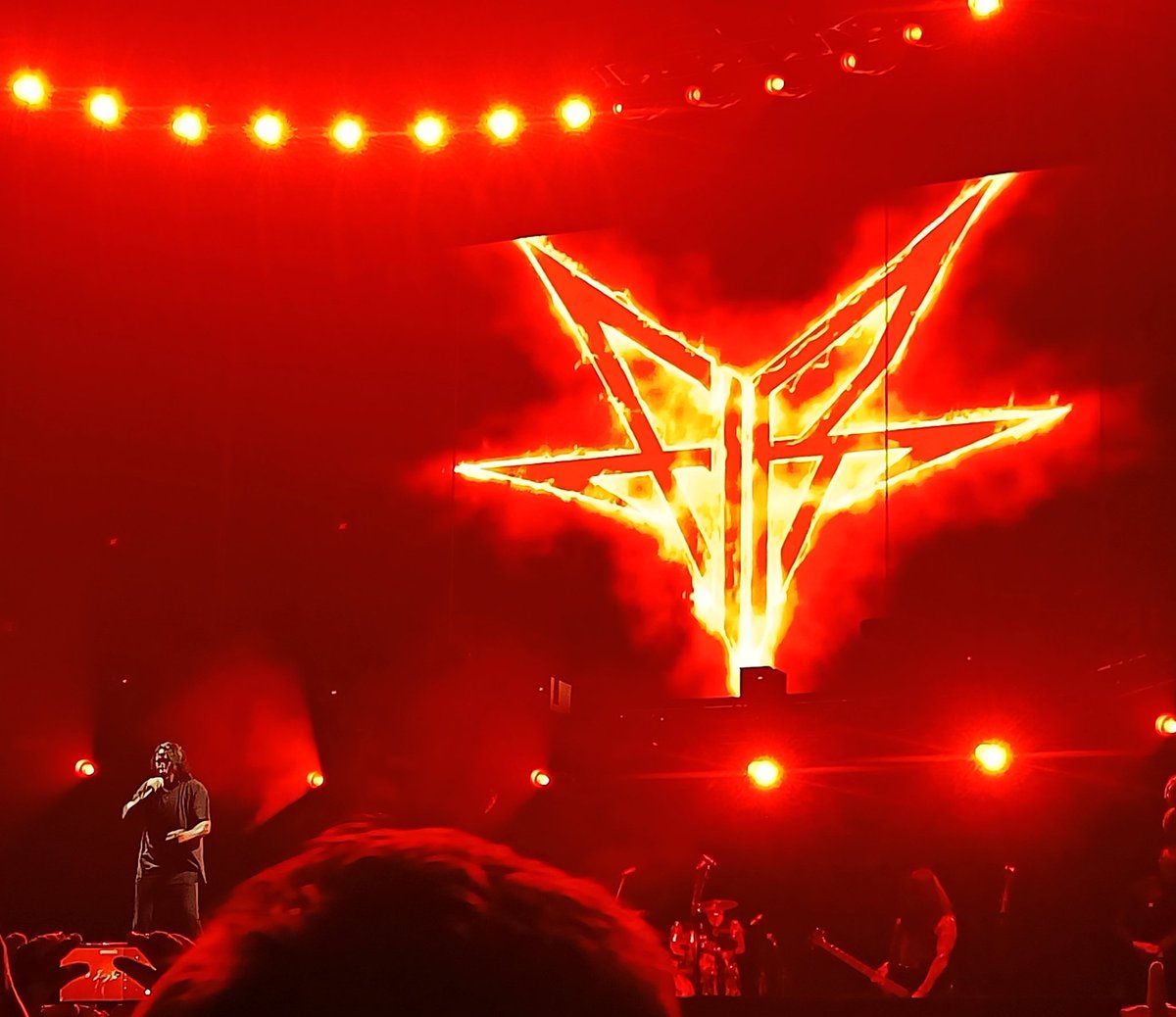 Se me hizo un poco corto, pero increíble <a href="/FIROfficial/">Falling In Reverse</a> <a href="/ResurrectionESP/">Resurrection Fest Estrella Galicia</a> 🤘🏻🔥