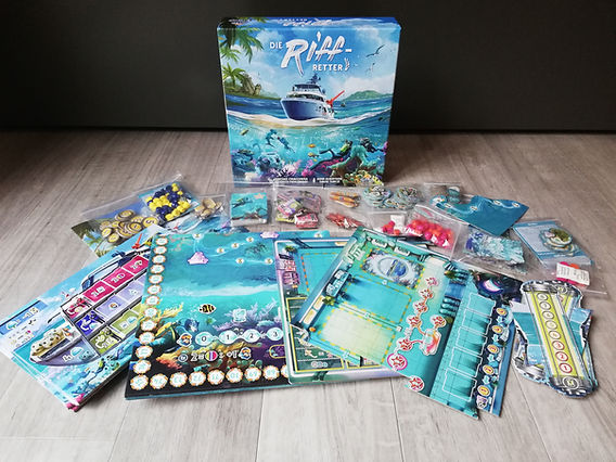 #reefproject von @boardanddice ist Dank der #spieleschmiede als deutsche Version bei <a href="/giant/">giant</a>.roc erschienen:

gamingwolves.net/post/die-riff-…

@spieleoffensive #bgg #boardgamegeek #boardgamesofinstagram #boardgamecommunity #boardgamer #brettspielgeek #brettspiele #spiel #spielen