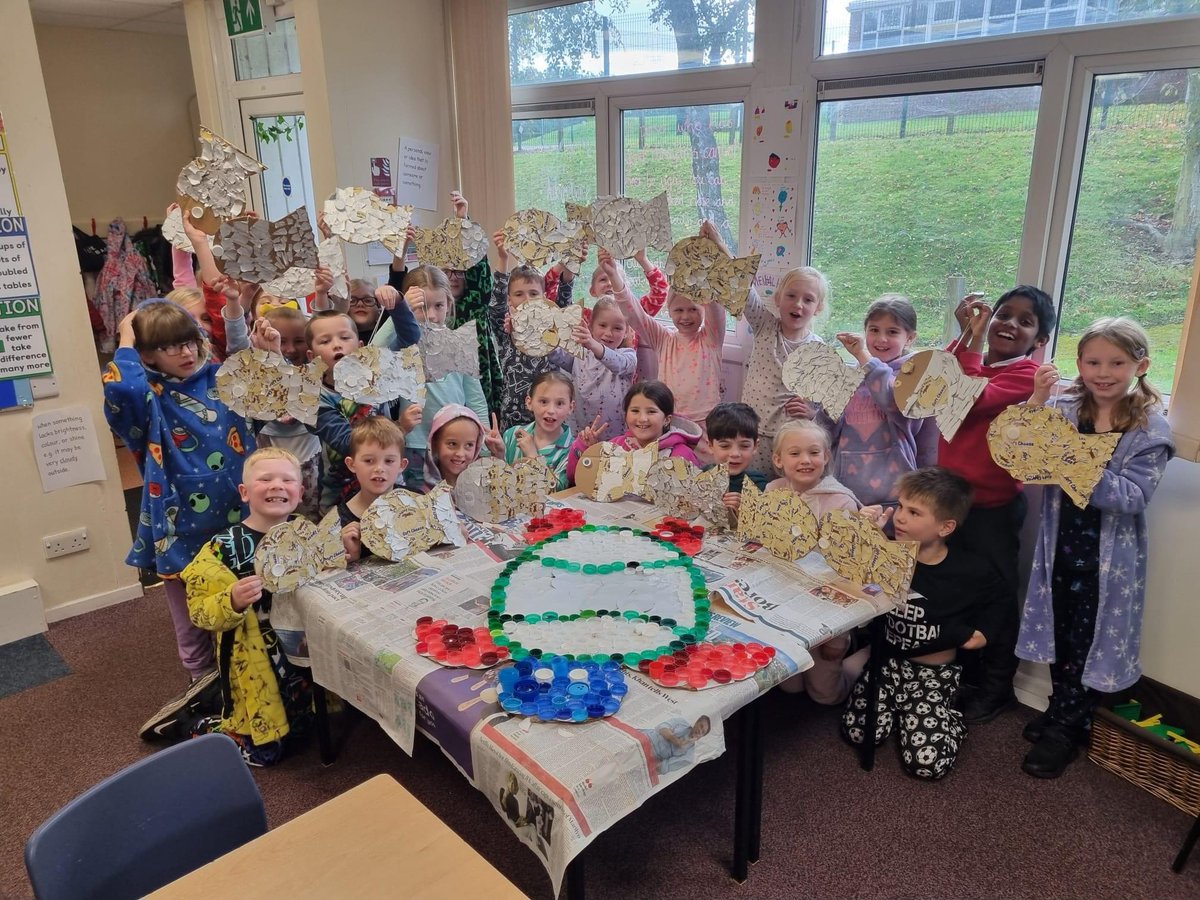 We were busy during Recycle Week running our SCRAP THAT PLASTIC workshops across Yorkshire and were thrilled with the creative outcomes! 

Discover more about the workshops in our latest blog: fairandfunky.com/scrap-that-pla…