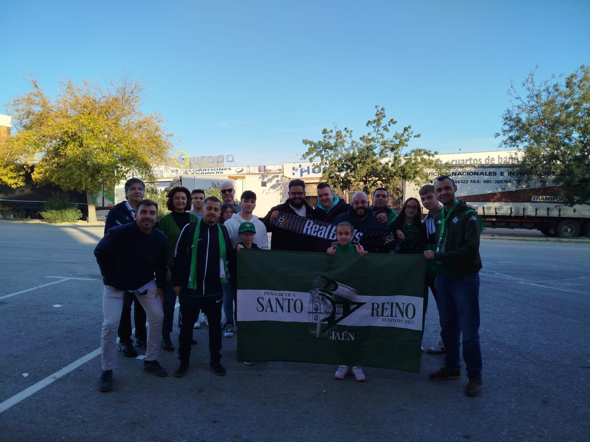 Viaje a ver nuestro <a href="/RealBetis/">Real Betis Balompié 🌴💚</a> contra <a href="/RealCelta/">Real Celta</a>….. grandes !  Esa peña