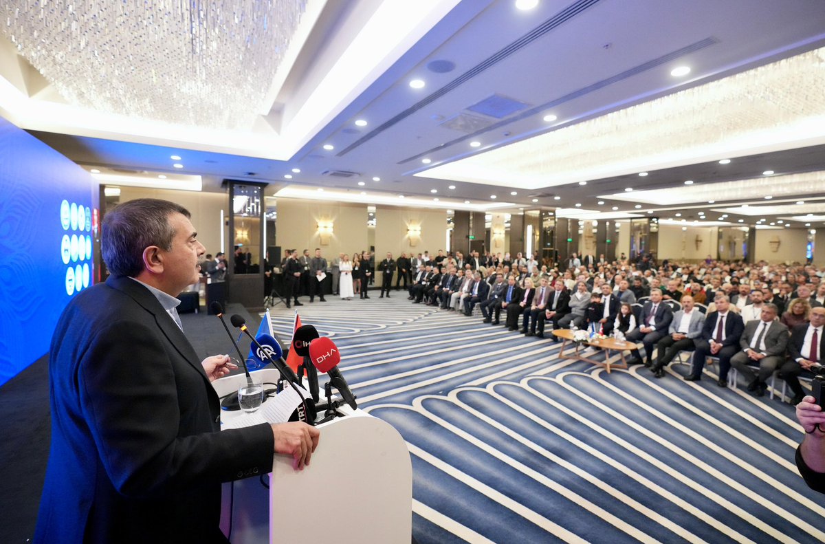 tcmeb's tweet photo. “VII. Özel Eğitimde Rehabilitasyon Merkezlerinin Rolü ve Eğitim Niteliklerinin Artırılması Türkiye Buluşmaları” Antalya’da Yapıldı

Bakan @Yusuf__Tekin, toplantıda yaptığı konuşmada özel eğitim alanında uluslararası raporlarda da övgüyle bahsedilecek düzeyde güzel şeyler yaptıklarını ve yapmaya devam edeceklerini söyledi.

👉🏻 https://t.co/7E0ayOJEdo