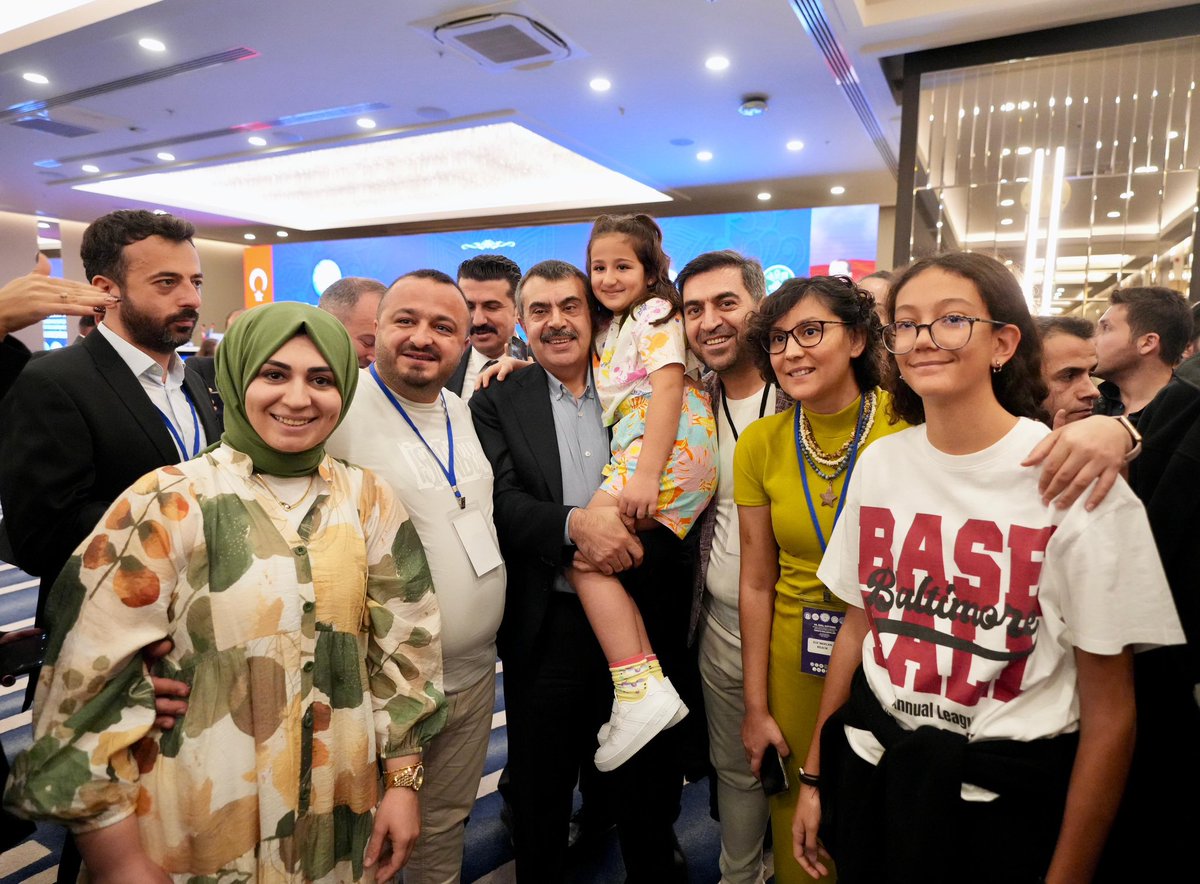 tcmeb's tweet photo. “VII. Özel Eğitimde Rehabilitasyon Merkezlerinin Rolü ve Eğitim Niteliklerinin Artırılması Türkiye Buluşmaları” Antalya’da Yapıldı

Bakan @Yusuf__Tekin, toplantıda yaptığı konuşmada özel eğitim alanında uluslararası raporlarda da övgüyle bahsedilecek düzeyde güzel şeyler yaptıklarını ve yapmaya devam edeceklerini söyledi.

👉🏻 https://t.co/7E0ayOJEdo