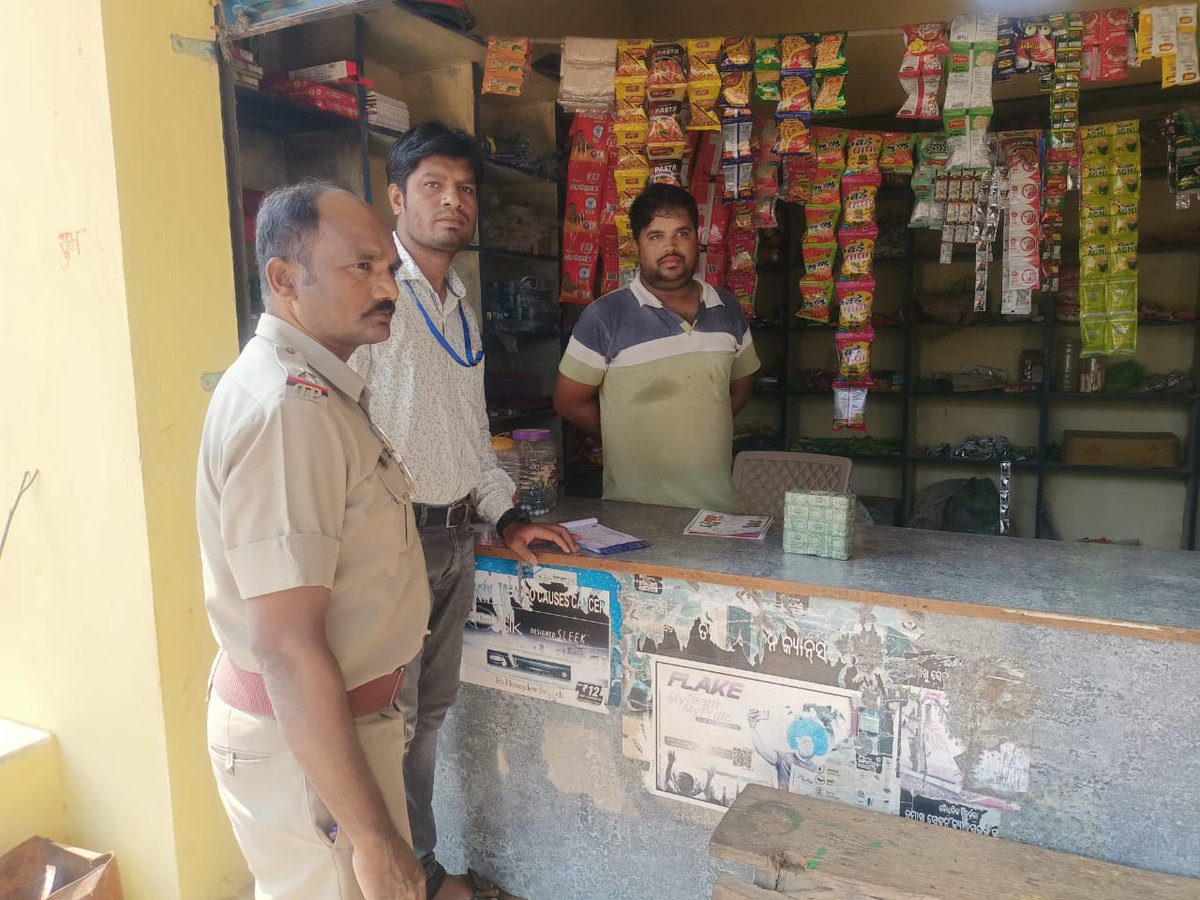 CDMPHO_DHH_NPD's tweet photo. Tobacco Enforcement Squad moved to Beltukri PS areas of Nuapada district and fine levied to the violators and awareness generated among the public and shopkeepers https://t.co/2V5QBwloUX