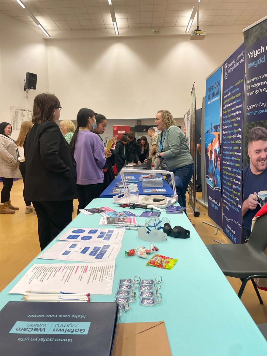 A great turnout for our Options Evening last week!
It was lovely to see everyone being #motivatedtostrive for their futures.

#maesteg25