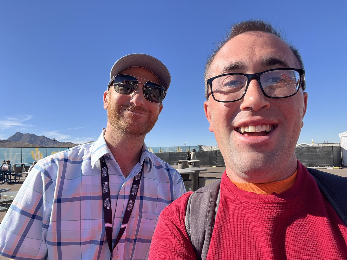 arandomgamer02's tweet photo. @jeff_gluck Voted yes because of the tweetup 😊 and it was my first time at Phoenix. It wasn’t the world’s greatest race but it had some exciting moments and I enjoyed the track experience as a first-timer.

Thanks Jeff, Jordan and Bob. https://t.co/LgtaIfmeXB