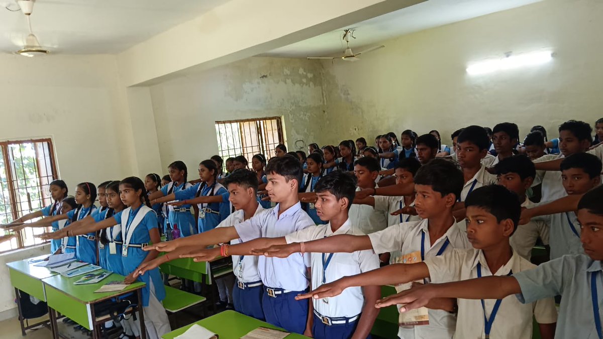 CDMPHO_DHH_NPD's tweet photo. Tobacco Free Youth Campaign 2.0 activities conducted at different schools of Nuapada block and educated the students about the ill effects of the tobacco use. https://t.co/rXX4Odg2mJ
