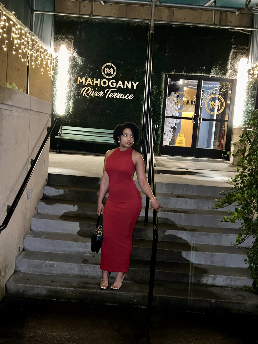 kai_petite's tweet photo. Put on your red dress ❤️ https://t.co/yMMtCUxDvA