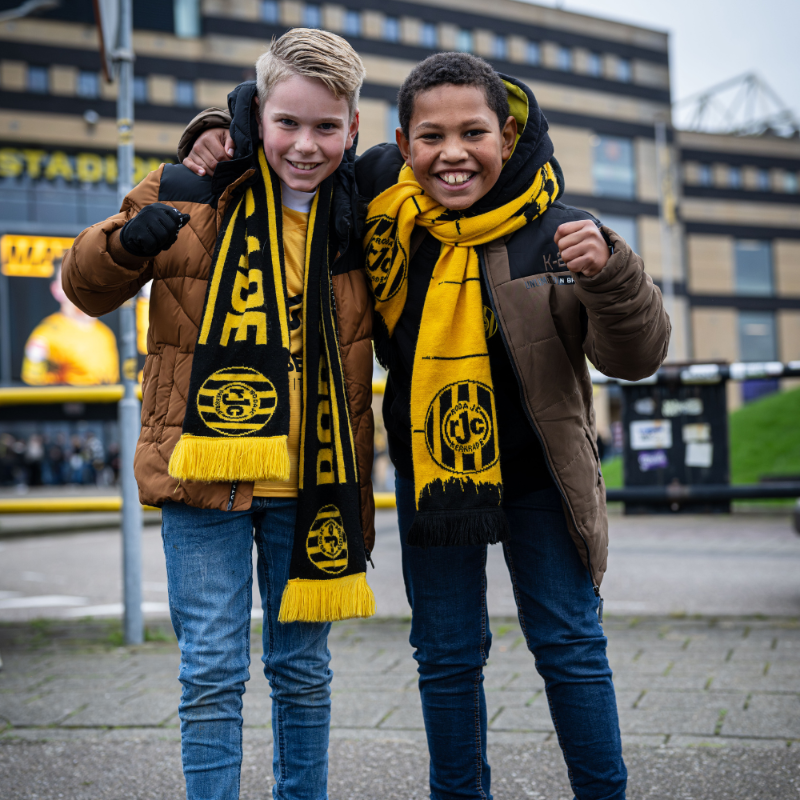 RodaJCKerkrade's tweet photo. Blije gezichten op ๐๐ข๐๐ฌ๐๐๐ฒ
#RodaJC #RODTEL https://t.co/HZ0DYQ2MKw