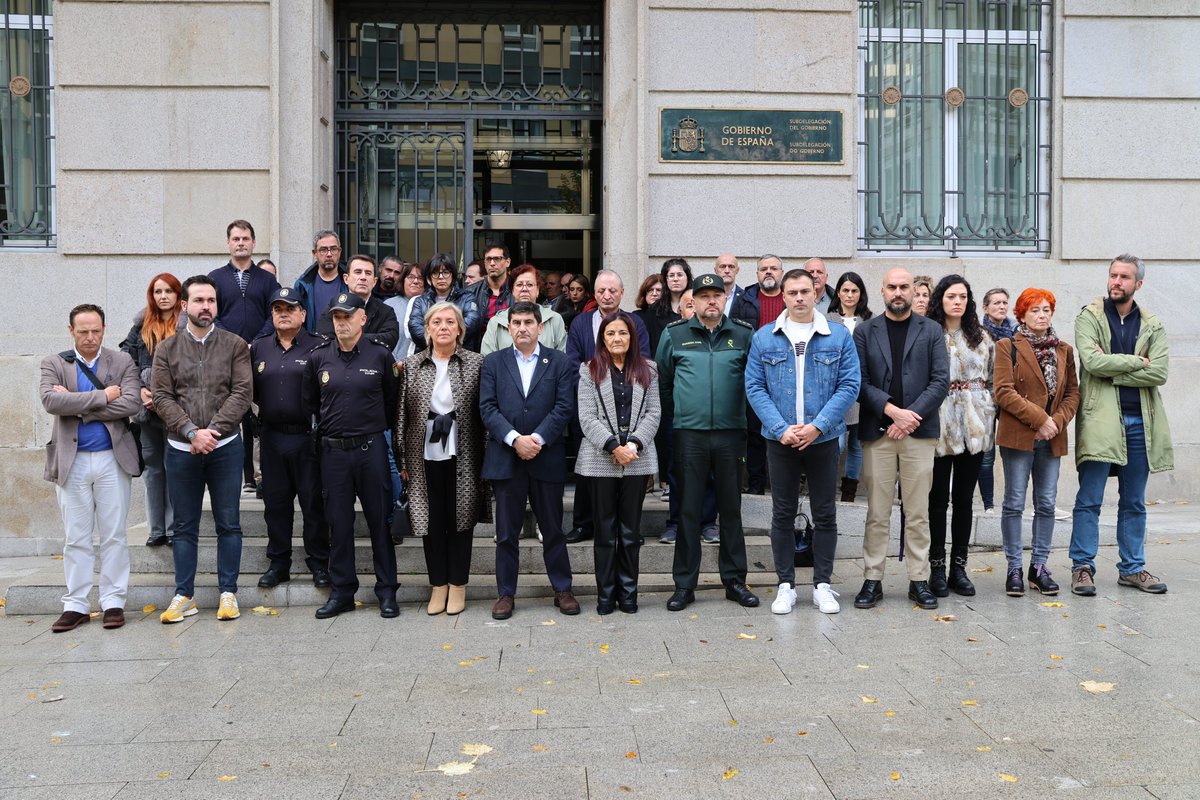 ⚫ A <a href="/depulugo/">Deputación de Lugo</a> expresa a súa máis enérxica condena ante o crime machista de Estela Blach, en Baiona.

O Deputado de Promoción Económica e Social, <a href="/riveracapon/">Pablo Rivera Capón ❤</a>, sumouse este luns ao minuto de silencio que tivo lugar diante da Subdelegación.

👉🏻 deputacionlugo.gal/es/node/82013