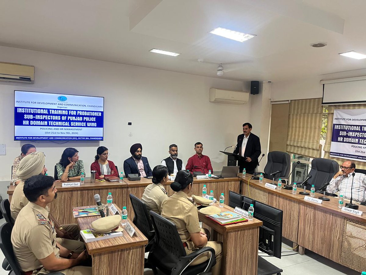 IDCIndia_Chd's tweet photo. Valedictory Session of the 3-Week Training Programme of the P/SIs recruited in the TSS Cadre of Punjab Police was organized on 8th Nov 2024. Sh. Ishwar Singh IPS DGP HRD &amp; Welfare PB; Sh. S.K. Sharma IPS Former DGP; and, Prof. Meenakshi Malhotra, Prog. Dir. CASSM were present. https://t.co/JNpigez4HQ