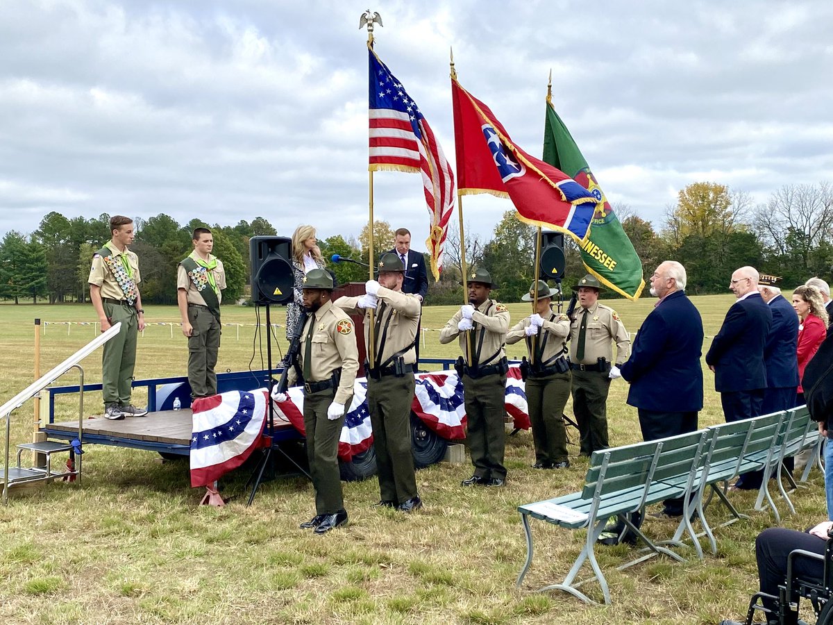 DaronHall7's tweet photo. Last week, @NashSheriff Special Operations Response Team (SORT) Honor Guard presented the colors at the 9th Annual Field of Honor Dedication Ceremony honoring all those who have served. #VeteransDay #ThankYouVeterans #VeteransWeekend https://t.co/11MwuaWLLB