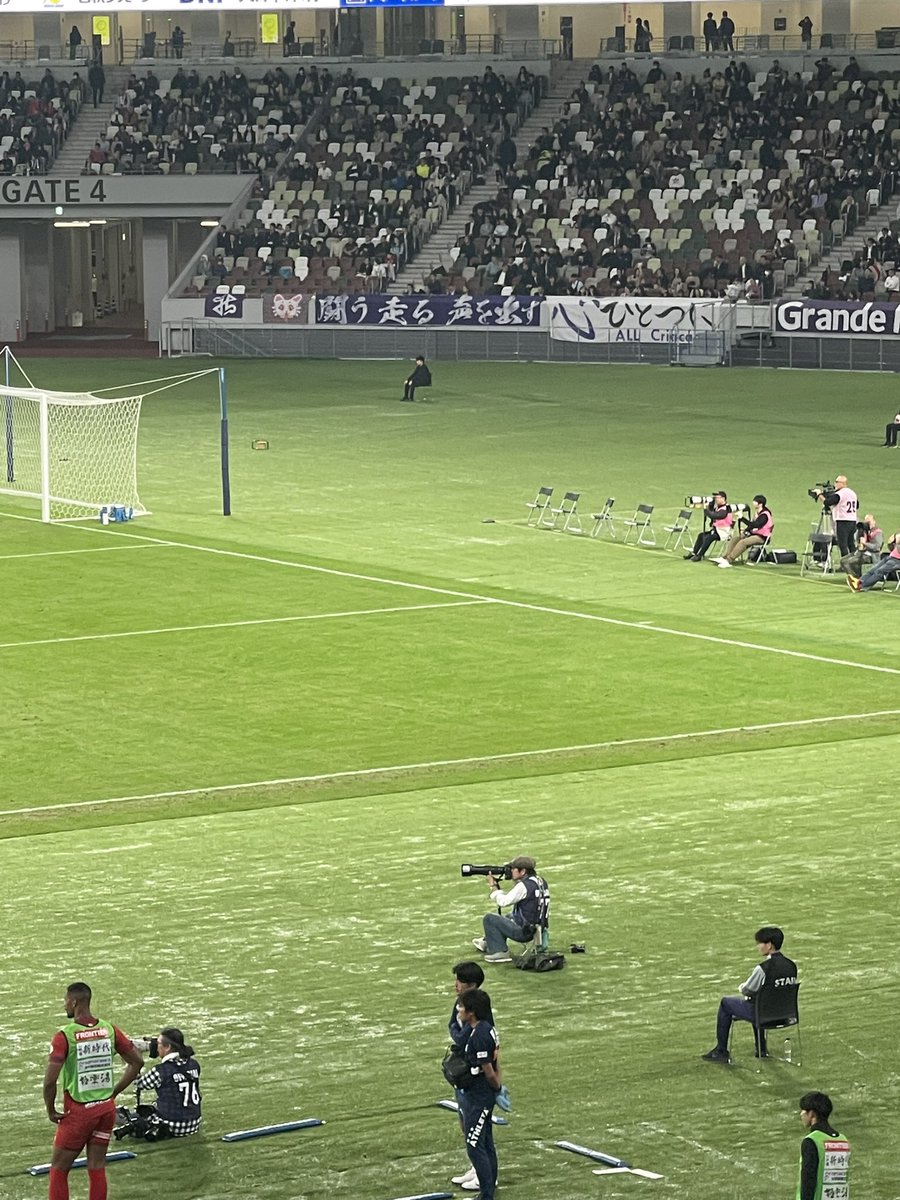 jy08_0629's tweet photo. 久々に鈴鹿を観戦！！！

勝つとこみれたし、自分が知ってる選手が頑張ってる姿みれてよかった！！！

お疲れ様でした！！！ https://t.co/e3gOzDZ12j