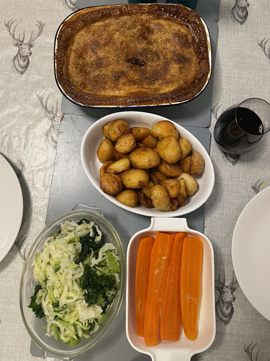 Hamish Burns tweet media