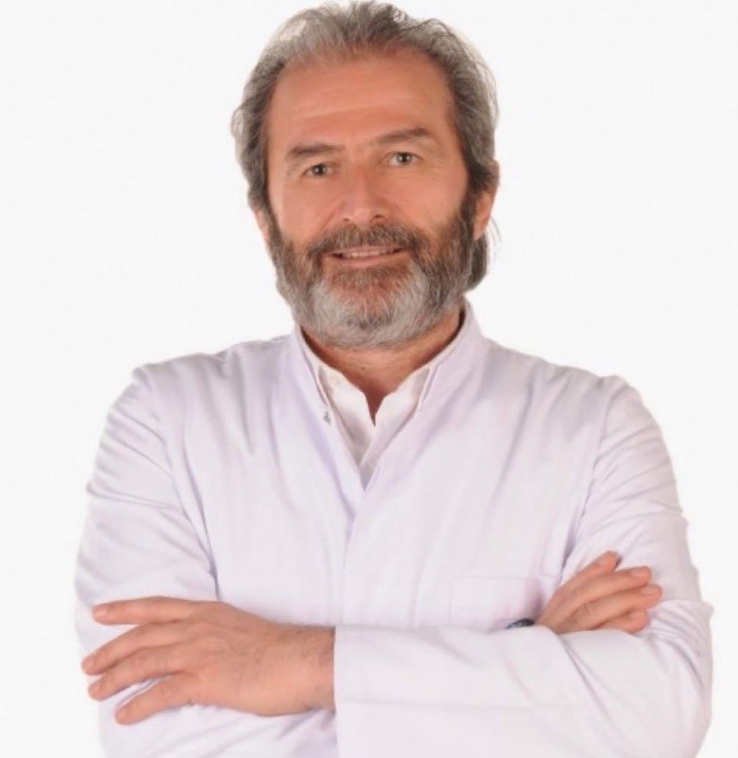 Bu fotoğrafa iyi bakın! Allah’a teslim bir doktor göreceksiniz.

“Putlara tapınma! Saygı Allah'a olur" paylaşımı yapan Onkoloji Doktoru Mehmet Arslan, çıkarıldığı mahkemece tutuklandı. 

Bu ne biçim adalet ?