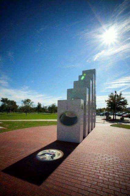 11:11 a.m. every Veteran’s Day (Nov. 11), sun aligns perfectly with AZ Veteran’s Memorial, shines through ellipses of 5 marble pillars representing the Armed Forces branches, illuminating The Great Seal of the US.
Thanks to all who’ve served and sacrificed!  🇺🇸🇺🇸🇺🇸🇺🇸🇺🇸