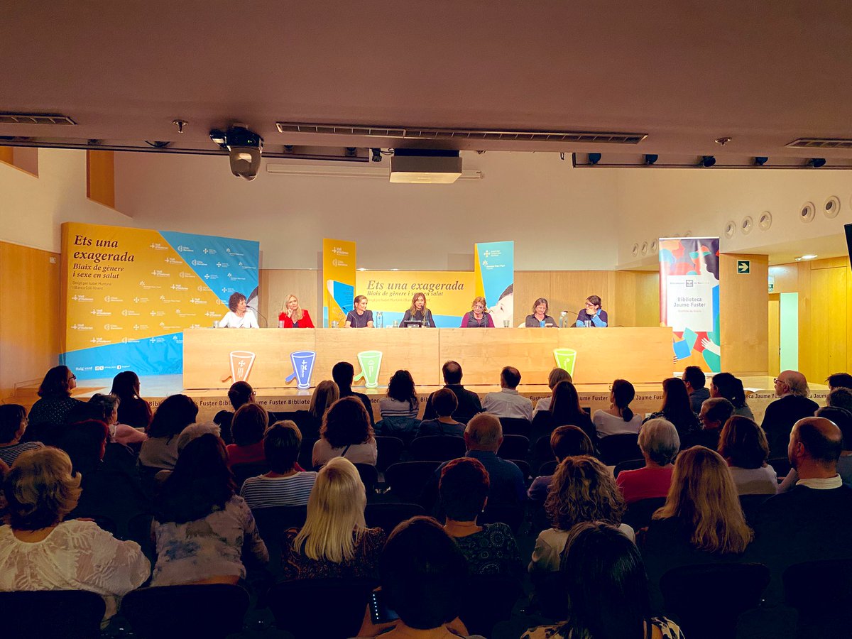 Sant Pau - Campus Salut Barcelona (@hospitalsantpau) on Twitter photo La <a href="/Cris_Puig/">Cris Puig</a> , Cap de continguts estratègics de #SantPau, dona el tret de sortida a un llibre molt necessari per combatre el biaix de gènere i sexe en salut: “Ets una exagerada” - Biax de gènere i sexe en salut de les autores <a href="/i_blanca/">Blanca Coll-Vinent i</a> i <a href="/imuntan/">isabel muntané</a> editat per <a href="/Raig_Verd/">Raig Verd Editorial</a>. La <a href="/Cris_Puig/">Cris Puig</a> , Cap de continguts estratègics de #SantPau, dona el tret de sortida a un llibre molt necessari per combatre el biaix de gènere i sexe en salut: “Ets una exagerada” - Biax de gènere i sexe en salut de les autores <a href="/i_blanca/">Blanca Coll-Vinent i</a> i <a href="/imuntan/">isabel muntané</a> editat per <a href="/Raig_Verd/">Raig Verd Editorial</a>.