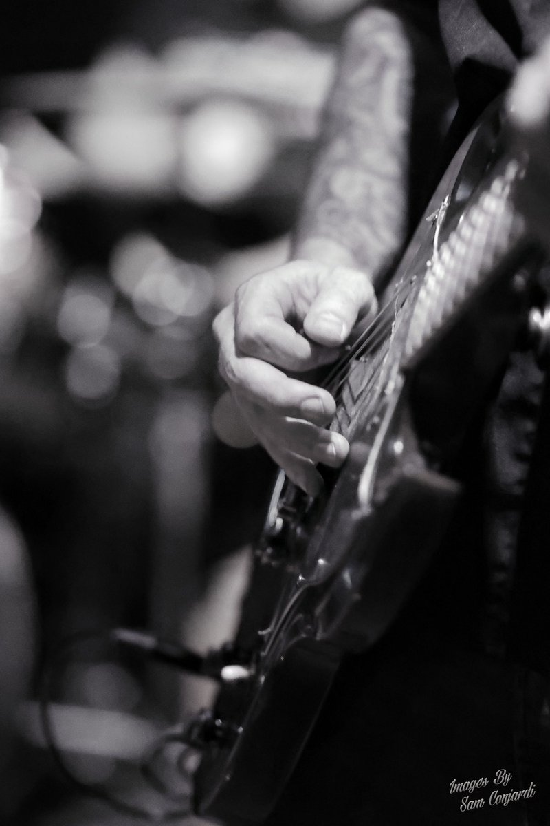 Had to pleasure to meet and shoot photos for Buffalo, NY based <a href="/OnTheCinder/">On The Cinder</a> at Burlington Bar on Friday night in Chicago. What a great time and awesome bunch of guys🤘🏻