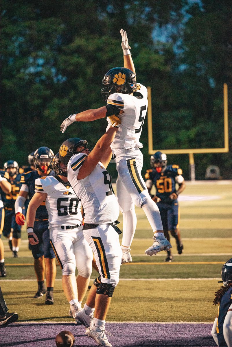 LiamFlaherty48's tweet image. ❗️Senior Year Highlights ❗️
• 2024 Team Captain
• 6A 1st Team All-Conference RB
• 6 GP
hudl.com/v/2QeHgg
@nafootball_tfl @WPIAL_Insider @wpialsportsnews @PrepRedzonePA @Big56Conference