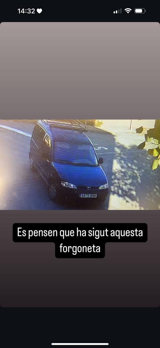 MartaOliBoli's tweet image. Feu molts RT, si us plau!!! 🙏🏻 Aquest mati han robat aquest gos de casa seva! 😭😭 Navata (Alt Empordà)! Fills de PVTA!!!!! 🤬🤬🤬🤬