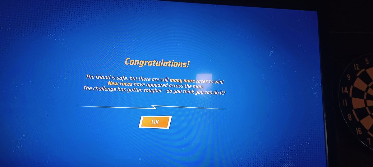 4realfan tweet media