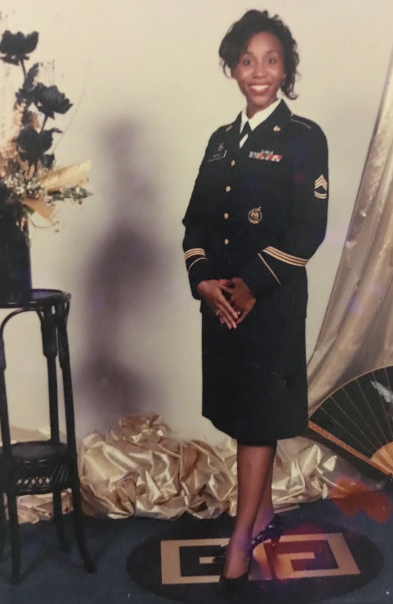HAPPY VETERANS DAY.  To my favorite Vets. 

My mom, uncle Allen and my Aunt Yannick.  Thank you for your service and sacrifice.