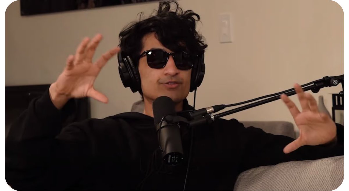 StarPlatinum_'s tweet image. This guy is a beast at trading memecoins.

Top 50 trader on Photon.

He turned $500 into $1M in under 20 days.

Here’s how Frank DeGods does it and how you can replicate it.🧵

(1/9)