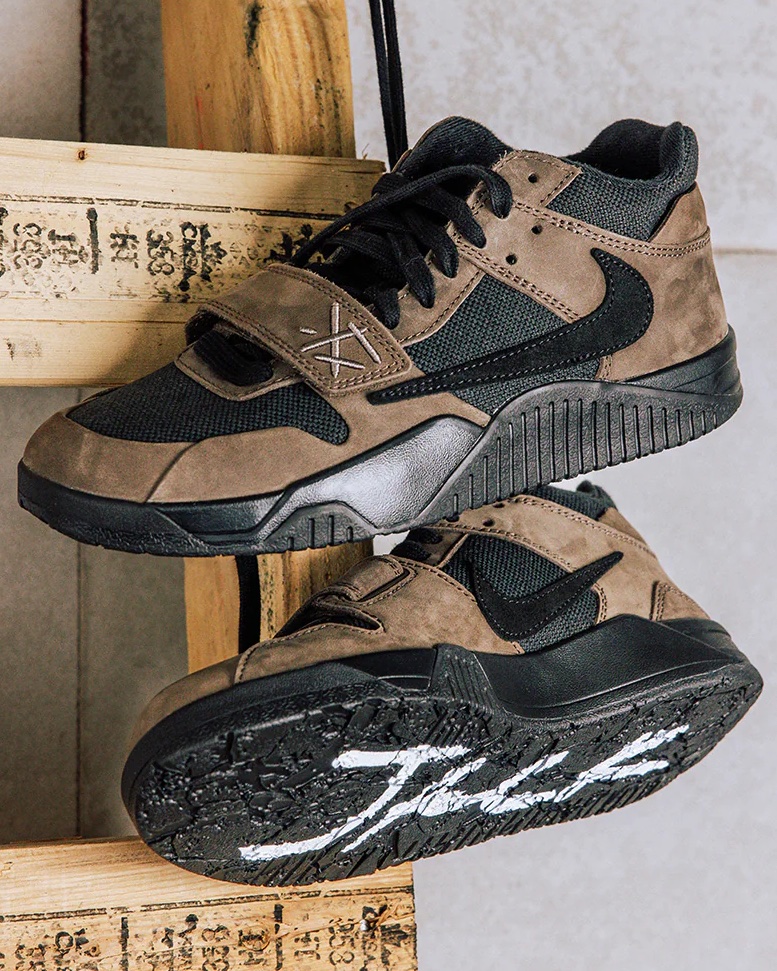 Sneaker Huddle tweet media