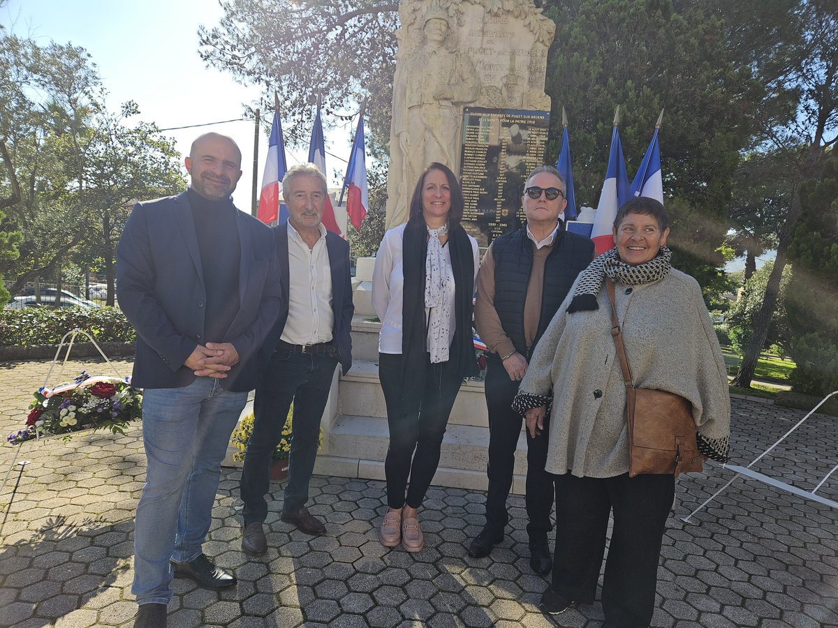 rnpuget's tweet photo. Commémorations du 11 novembre.  🇨🇵
Comme toujours, nous étions présents par respect pour nos anciens qui se sont battus pour notre liberté.  💐 https://t.co/QVCaLuJZTz