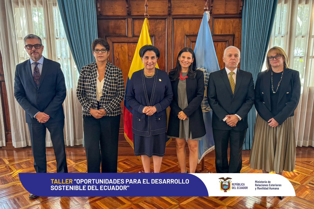 CancilleriaEc's tweet photo. Hoy realizamos el taller “Oportunidades para el Desarrollo Sostenible del Ecuador" a través de la gestión e implementación de proyectos con el apoyo de la Oficina de las Naciones Unidas de Servicios para Proyectos UNOPS. Esta iniciativa busca impulsar el crecimiento sostenible de nuestro país mediante estrategias de alto impacto, en colaboración con actores internacionales clave.
El compromiso con el futuro es hoy y el Ecuador está comprometido 🇪🇨🌎

#DesarrolloSostenible #EcuadorAvanza #UNOPS