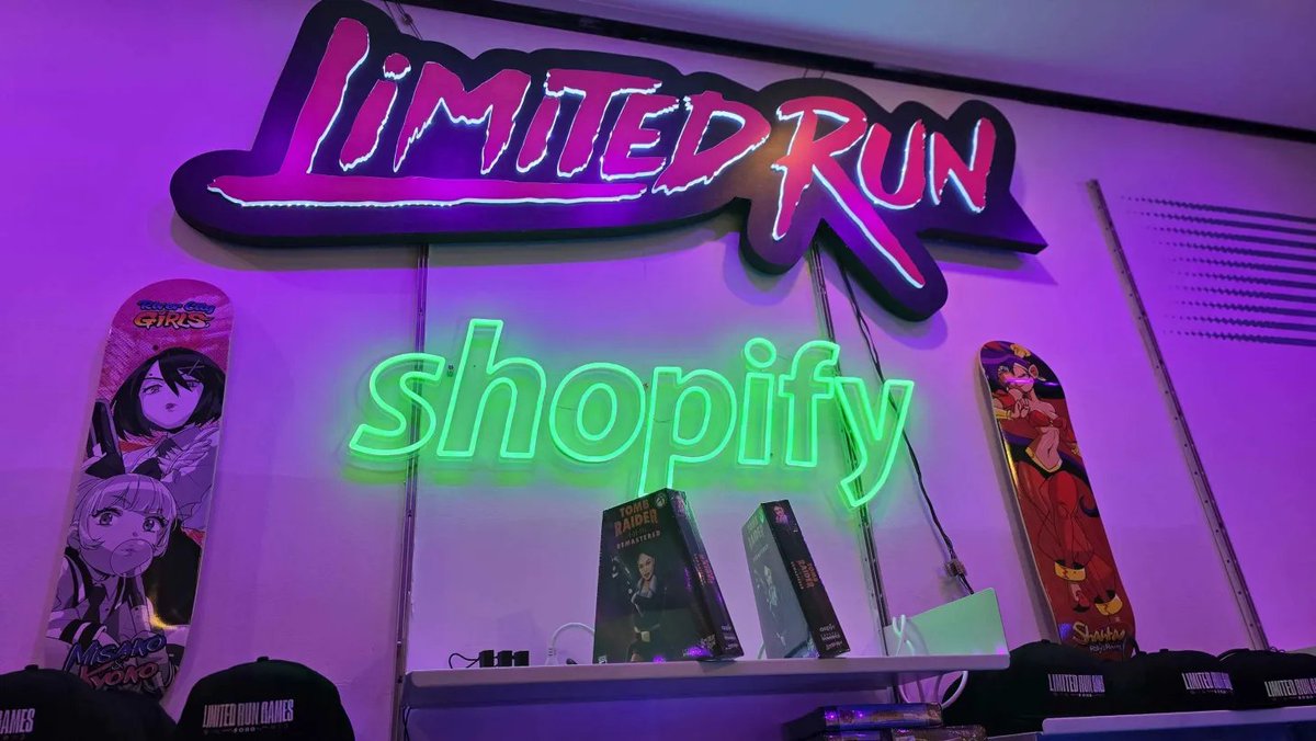 indieexchange's tweet photo. Had a blast last weekend at the @LimitedRunGames pop-up shop out in SoHo! Lots of amazing games, great people and sick retro vibes. 💪

Shoutout to everyone who could pop out for the pop-up including @icjman and our friends @JayMewes &amp; @ThatKevinSmith. https://t.co/7ecsrZdhSF