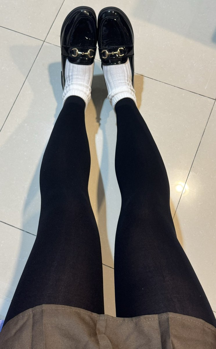 bee_ruyo's tweet photo. 久���更新一次～ 
天氣變冷 
就超適合穿褲襪😻

#女装大佬 #男の娘 #男娘 #伪娘 
#女裝男子 #絲襪 #ts #女娤 #褲襪 
#cd #美腿 #女裝 #女裝子 https://t.co/gJPGu2oGw5