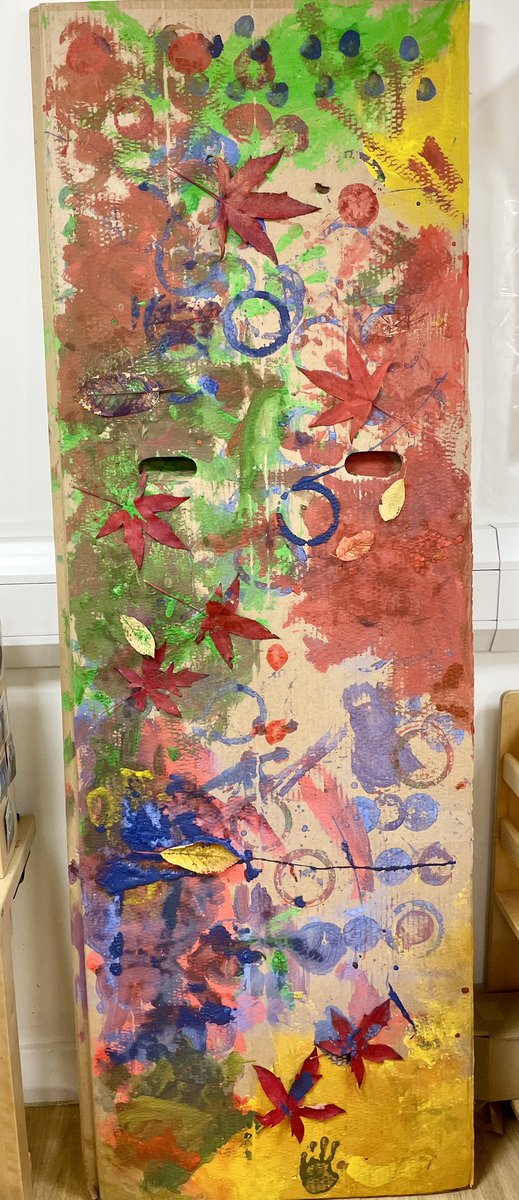 Delighted to be back as artist in residence <a href="/SheringhamNurs1/">Sheringham Nursery School & CC</a> - we’ve been exploring autumn 🍂 colours and textures, gathering leaves and twigs, experimenting with paint and collage. 🧡💛🤎 #eyfs #EAD #shrecapproach