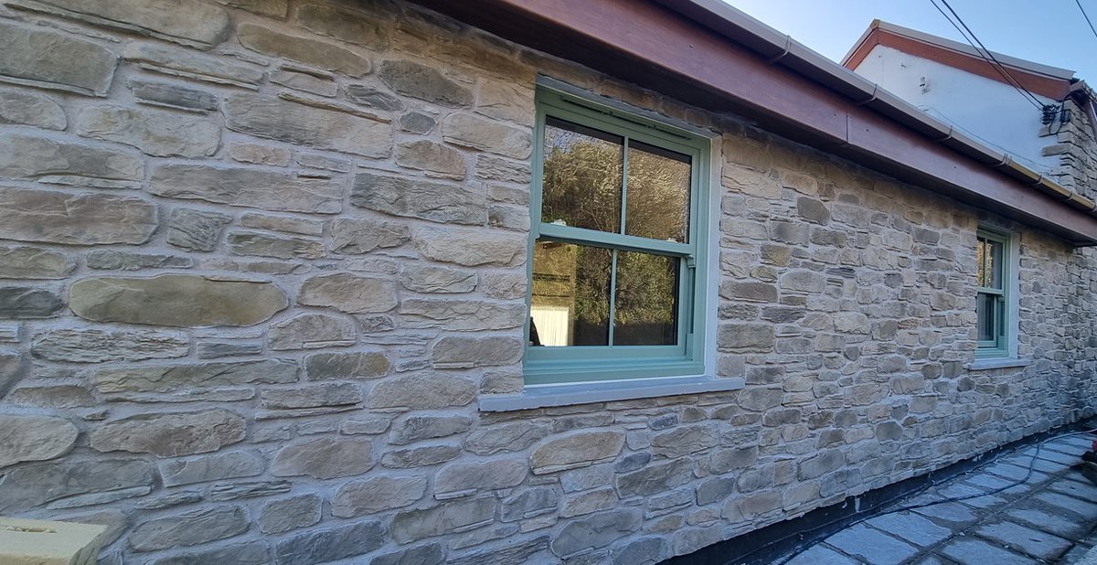 Kuci_Design's tweet image. Cottage Refurb using the sensational 30 Thin #StoneCladding from Kuci Design