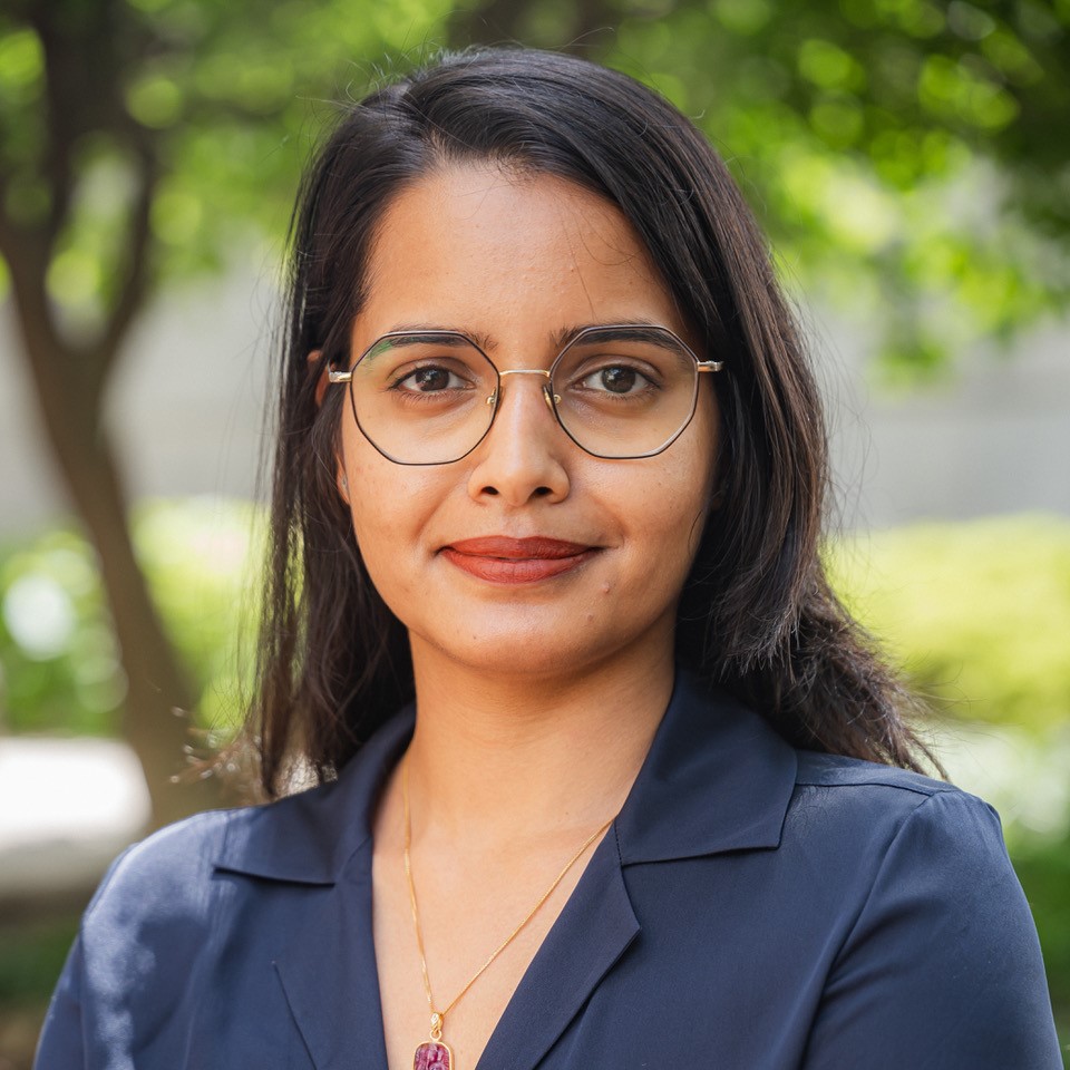 Columbia Economics (@columbia_econ) on Twitter photo Formal property ownership may not empower women unless it is recognized by women themselves and those around them. In her JMP, Akanksha (<a href="/akanksha19950/">Akanksha Vardani</a>) runs a field experiment in rural Maharashtra where despite women being homeowners, only 26\% are aware of their rights. Formal property ownership may not empower women unless it is recognized by women themselves and those around them. In her JMP, Akanksha (<a href="/akanksha19950/">Akanksha Vardani</a>) runs a field experiment in rural Maharashtra where despite women being homeowners, only 26\% are aware of their rights.