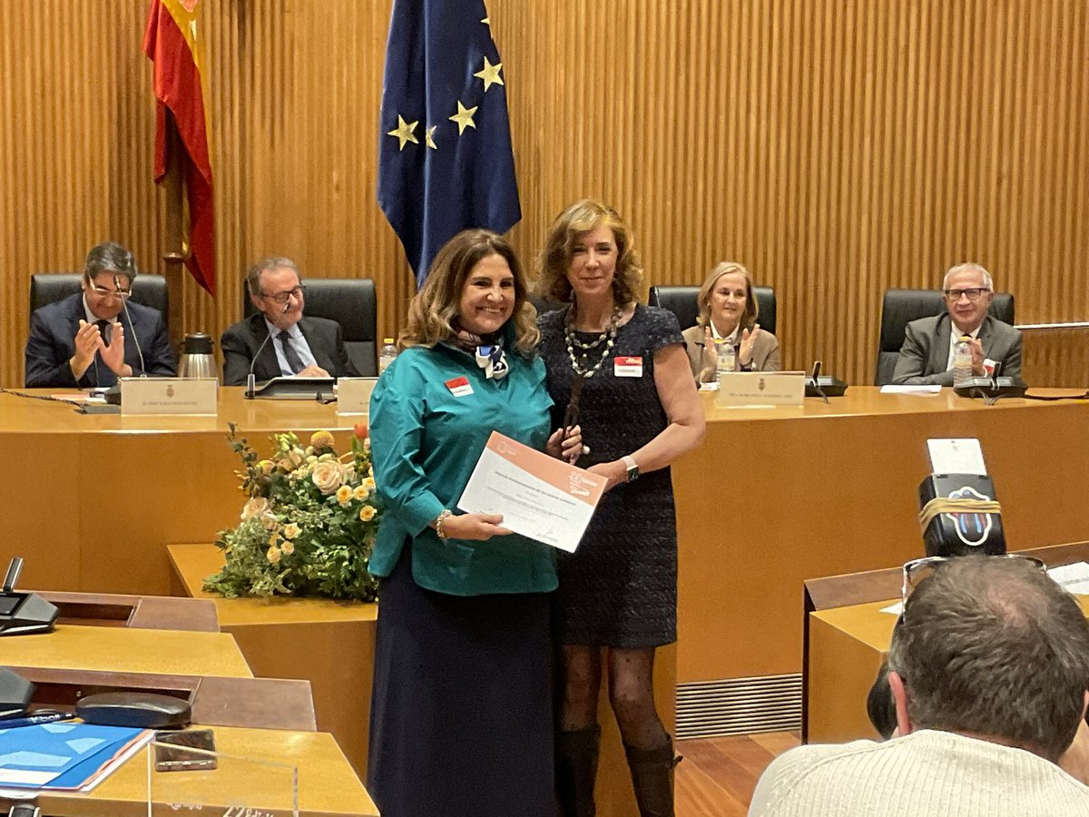 #PremiosProfesorBarea | PREMIO “Modalidad 5. #ImpactoMedioambiental de los centros sanitarios” (Hospital General Universitario Gregorio Marañón)

Recoge el premio: Ana Cerrillo Martín

🟠 22 #Premios Profesor Barea de #GestiónSanitaria