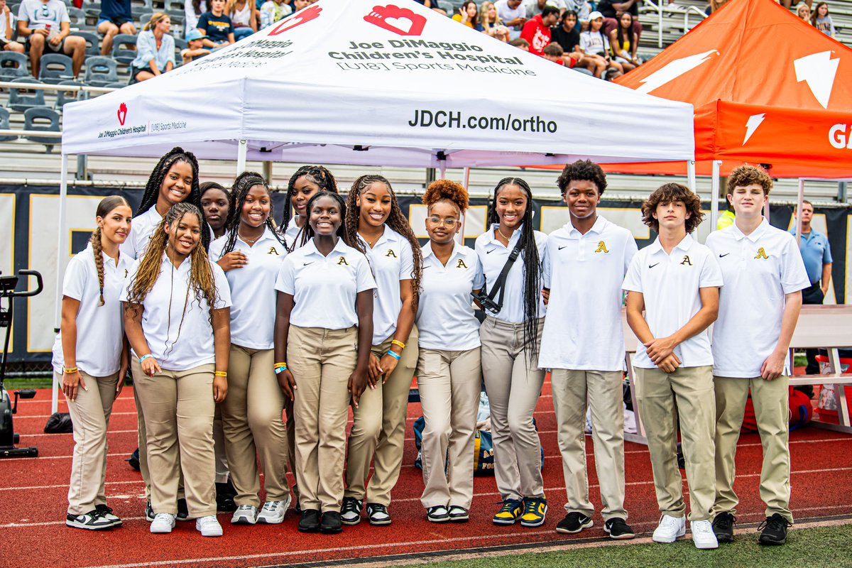 St. Thomas Aquinas tweet media