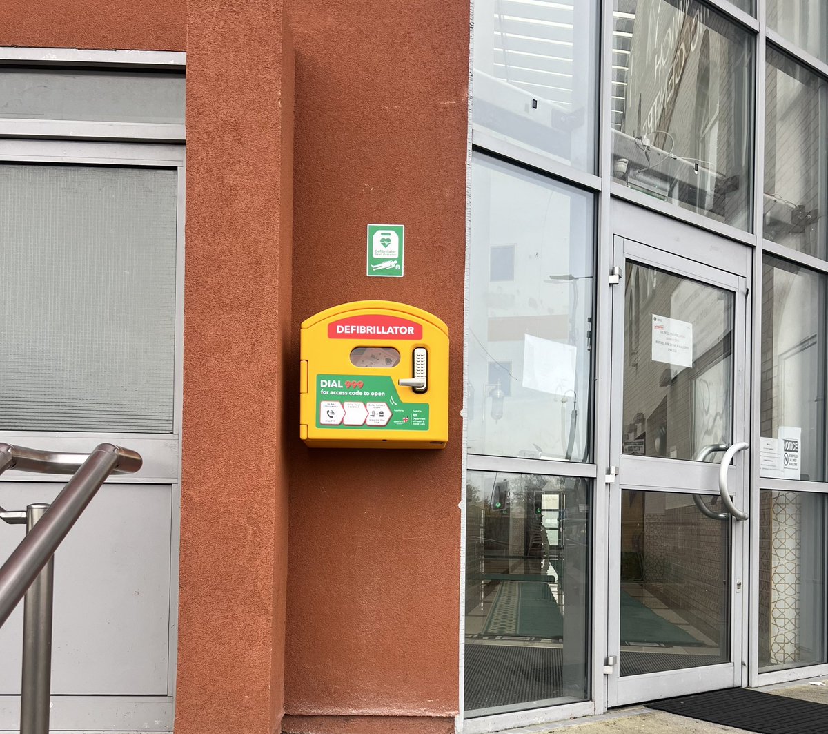 It’s great to be one of the first London Mosques to have an external defibrillator fitted for public use in an emergency! A big thanks to everyone involved in making this possible! 🙏❤️ <a href="/DHSCgovuk/">Department of Health and Social Care</a> <a href="/LondonHearts1/">London Hearts</a>  <a href="/Ldn_Ambulance/">London Ambulance Service</a> #CommunityCare
