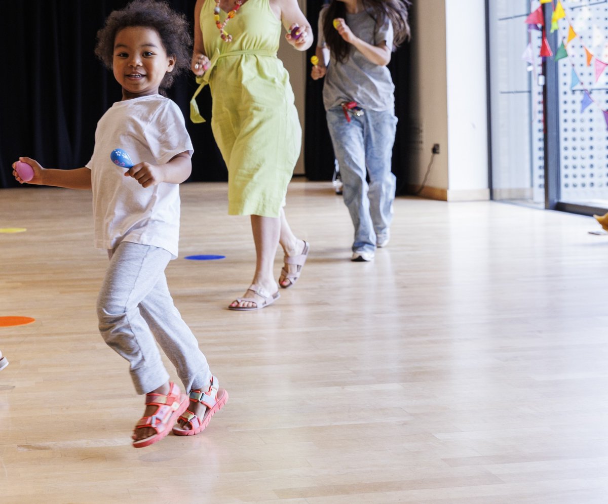 NewhamStories's tweet image. LAST FEW: Family Freestyle Dance with @Sadlers_Wells tomorrow at East Ham Library. 

Does your child love to move? Family Freestyle will get you and your little ones dancing together and having fun.

Book free at: newhamfestivalofstories.org/events/family-…